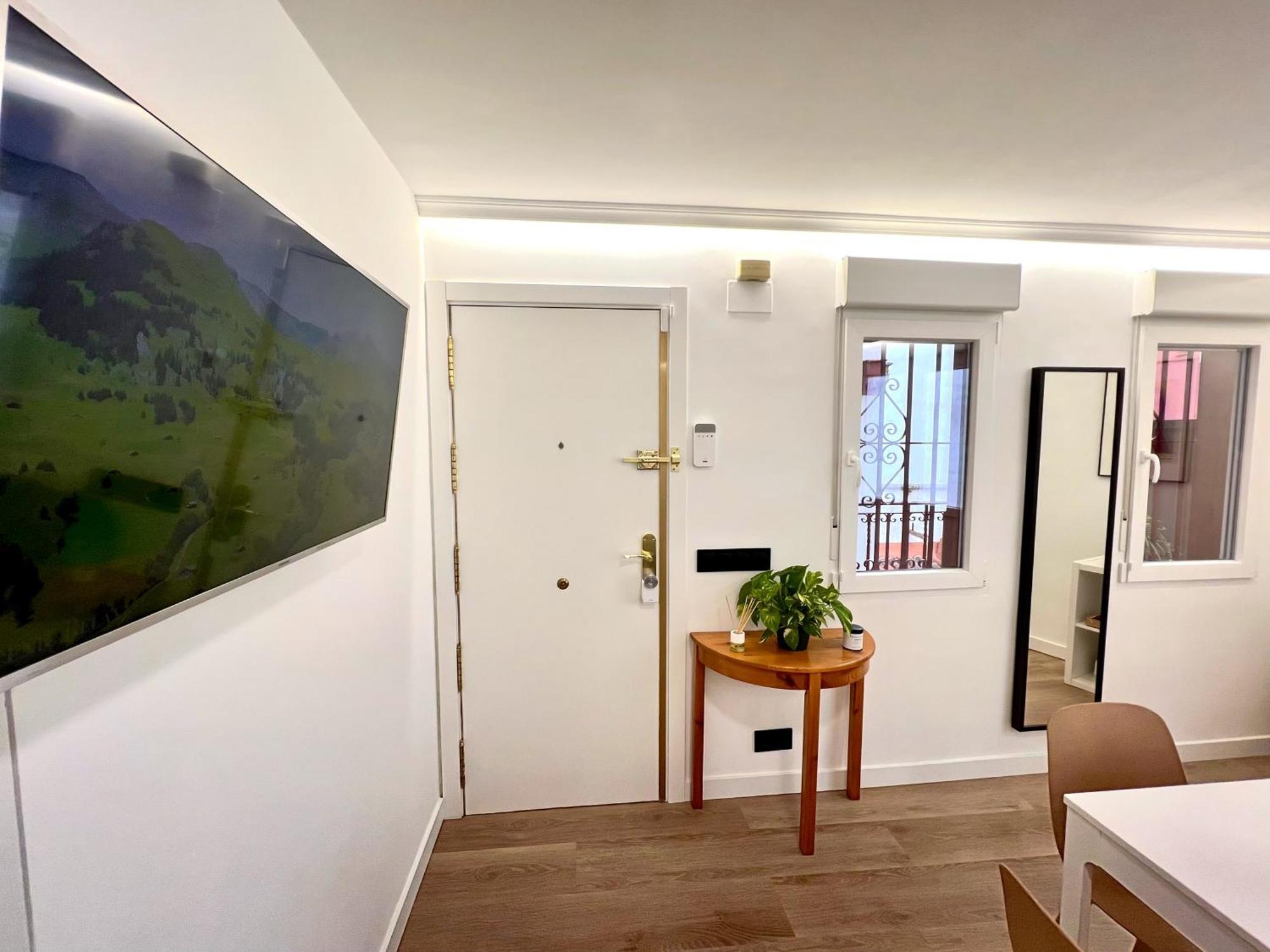Apartment In The Heart Of Madrid-Piso En Malasana Exterior photo