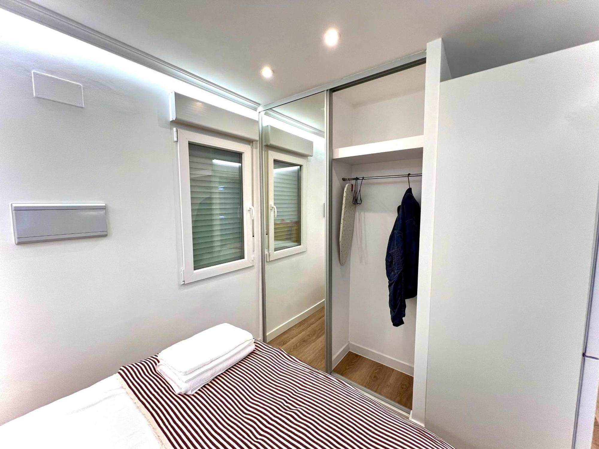 Apartment In The Heart Of Madrid-Piso En Malasana Exterior photo