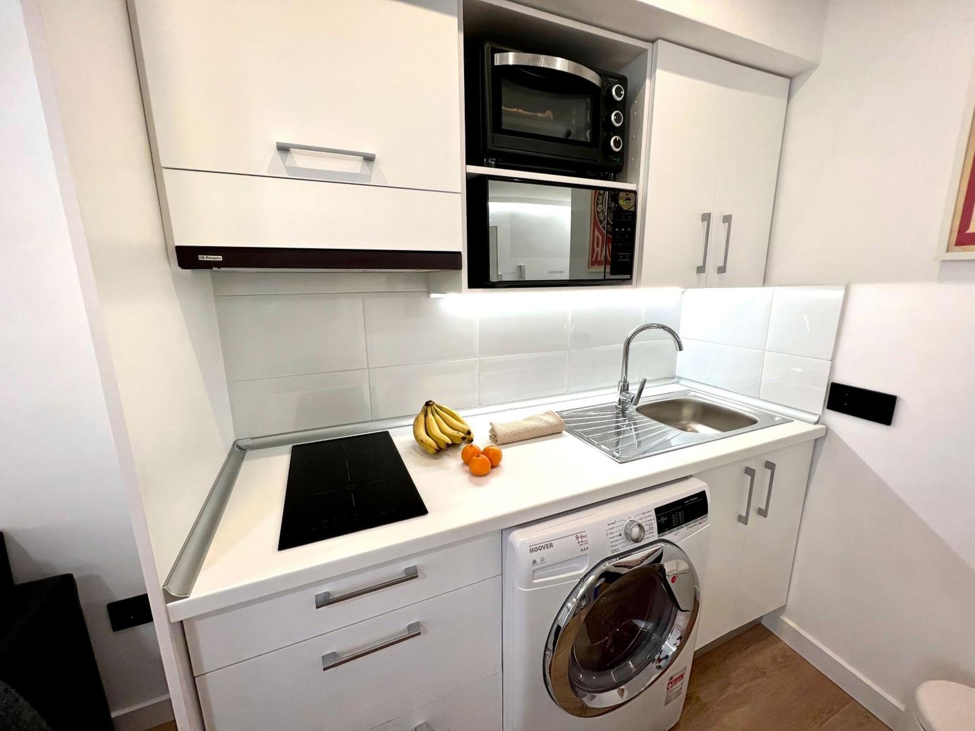 Apartment In The Heart Of Madrid-Piso En Malasana Exterior photo