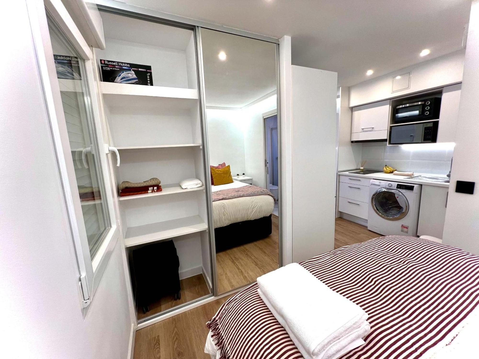 Apartment In The Heart Of Madrid-Piso En Malasana Exterior photo